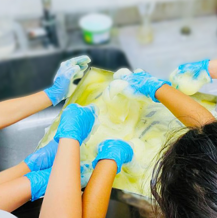 Ch-C România alături de micii chimiști din prima zi de școală